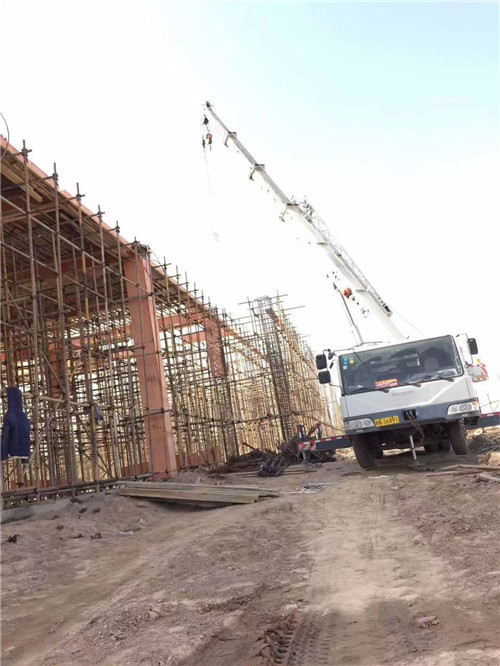 银州区吊车作业的安全注意事项有哪些？